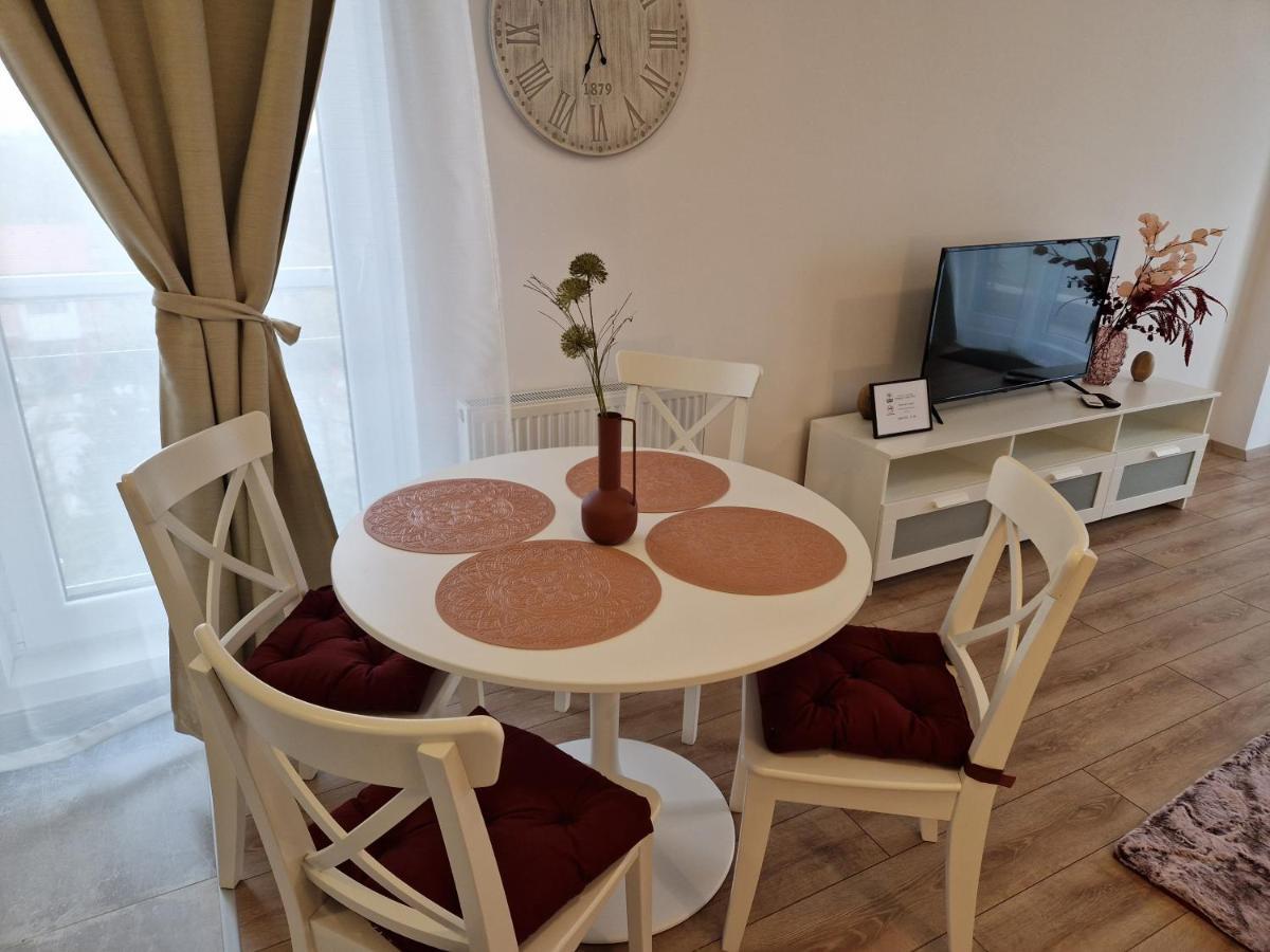 Sky Airport Residence Otopeni Eksteriør bilde